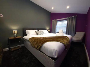 Comfortable 1-Bed Apartment in Liverpool Sleeps 4